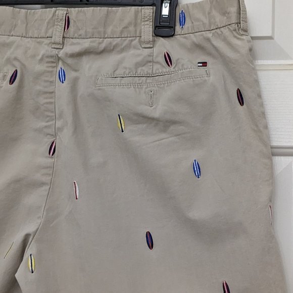 Tommy Hilfiger Shorts Men's Bermuda Size 38 Beige - Picture 6 of 12